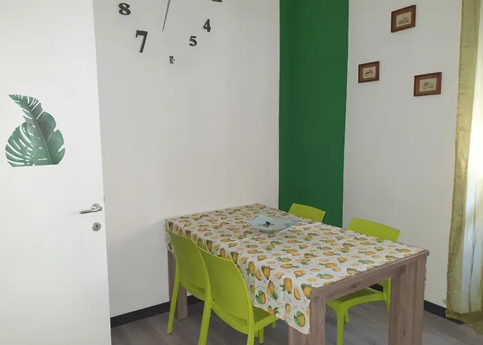 House Leomar Di Maria Nyaraló *